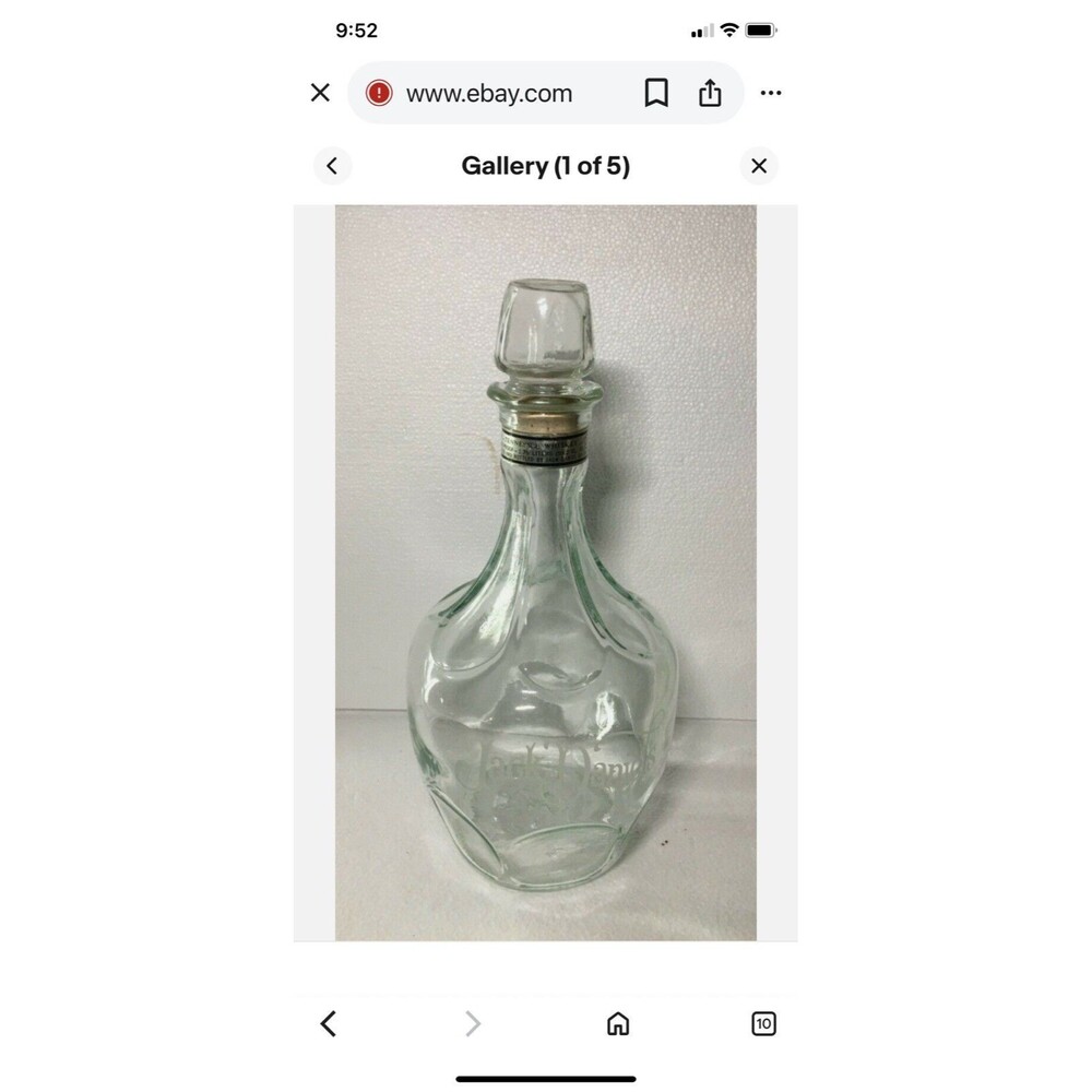 Vintage Jack Daniels Decanter Etched Glass 1.75 L Whiskey Old No 7 1979 - Picture 3 of 7